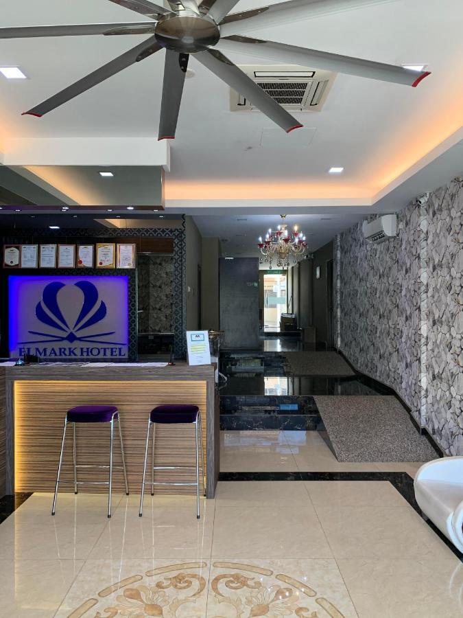 Elmark Hotel Куантан Екстериор снимка